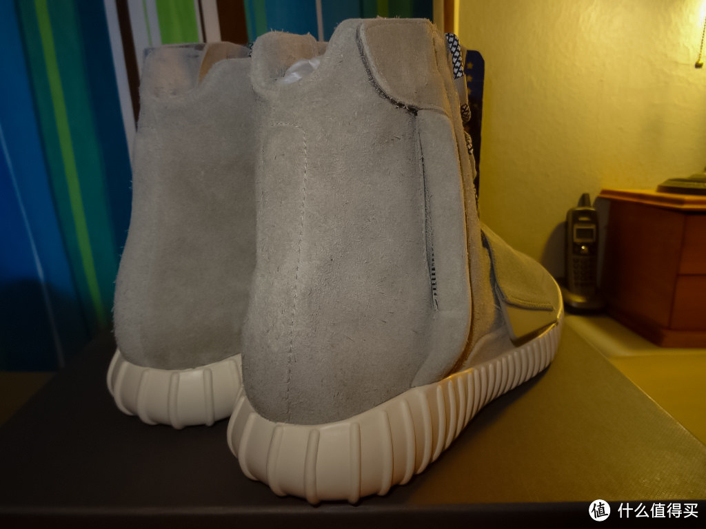 奢侈礼物——Adidas Originals Yeezy 750 Boost潮鞋瞻仰