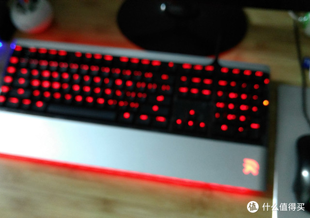 ROGUE MONDO BOARD 机械键盘测评