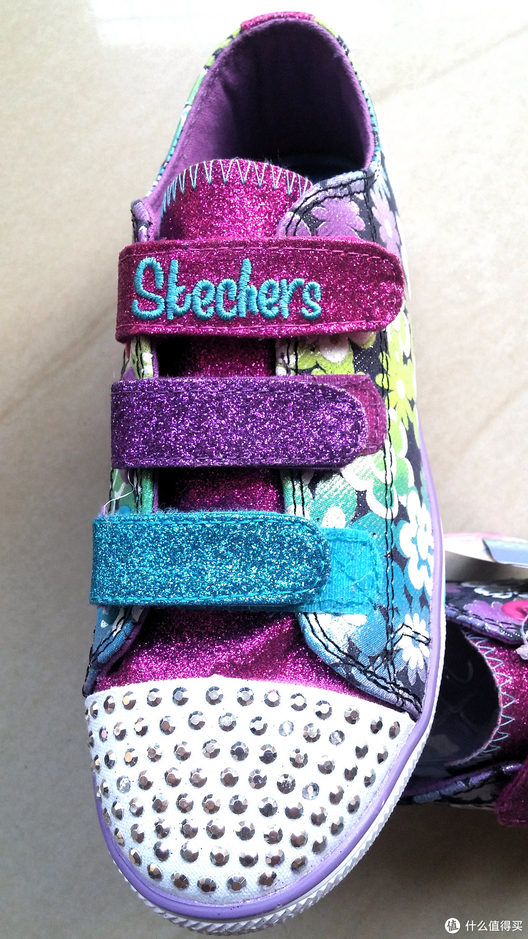 SKECHERS 斯凯奇 D'lites 和 Twinkle Toes Chit Chat Light-Up 运动鞋