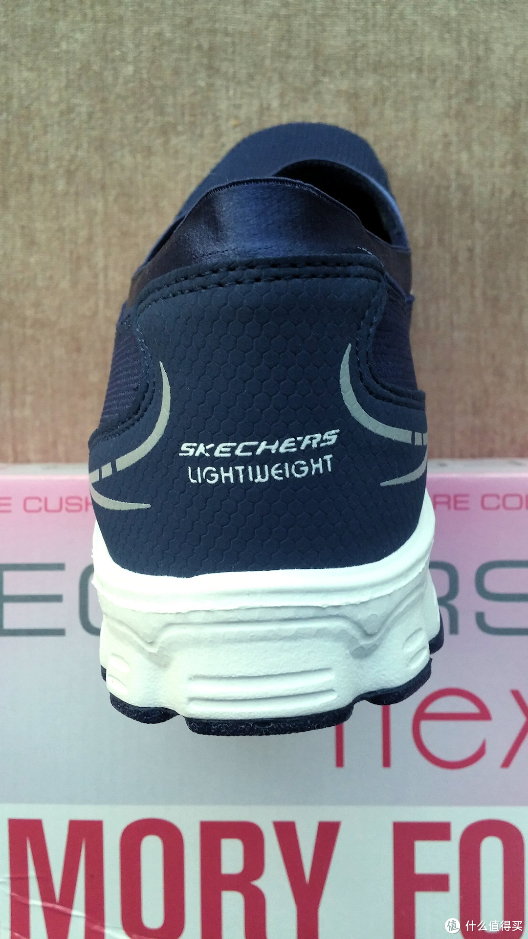 SKECHERS 斯凯奇 D'lites 和 Twinkle Toes Chit Chat Light-Up 运动鞋