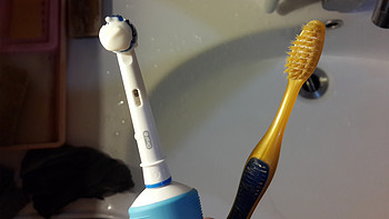 又来捡便宜？Oral-B 欧乐-B D12013 旋转式电动牙刷开箱体验
