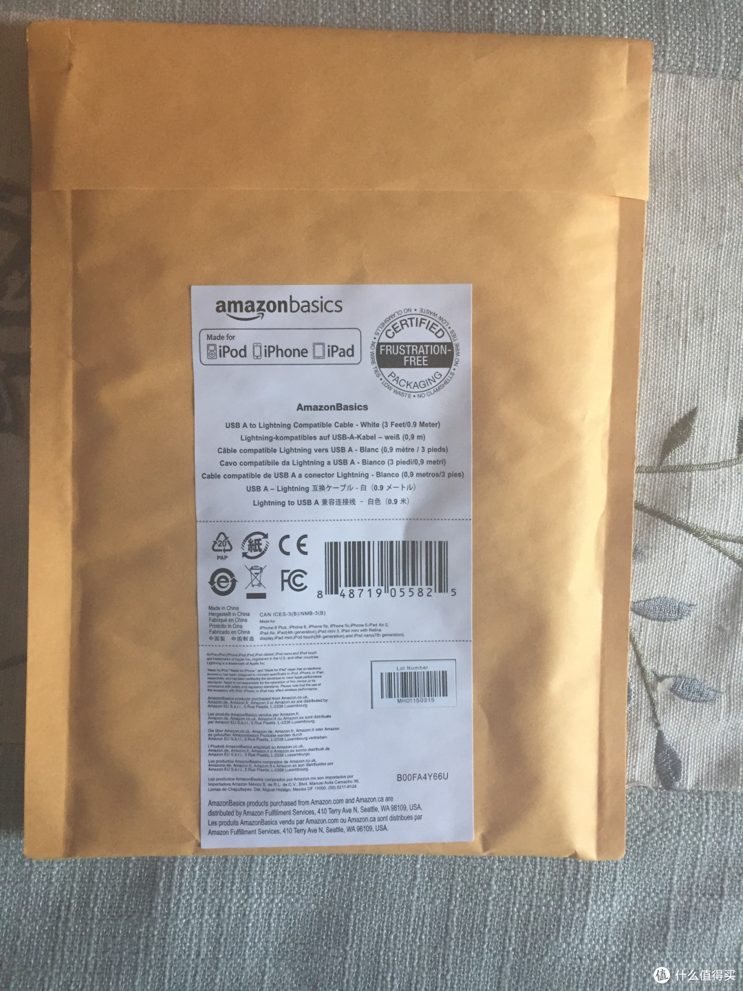 AmazonBasics 亚马逊倍思 lightning 数据线 & BASEUS 倍思 移动电源