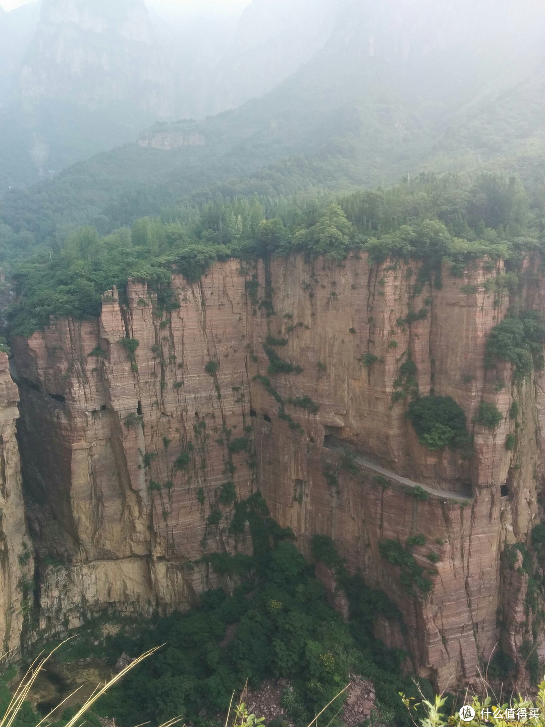 畅游世界第八大奇迹——郭亮绝壁公路