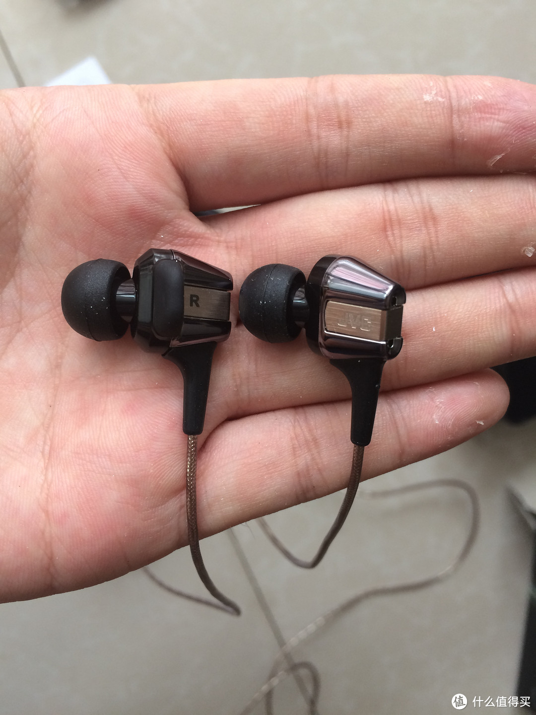 初烧的小玩具—— JVC 杰伟世 HA-FXT200LTD 入耳式耳机