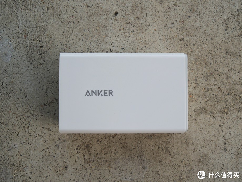 升级版 Anker PowerPort 5 40W 5口充电头开箱与直观感受