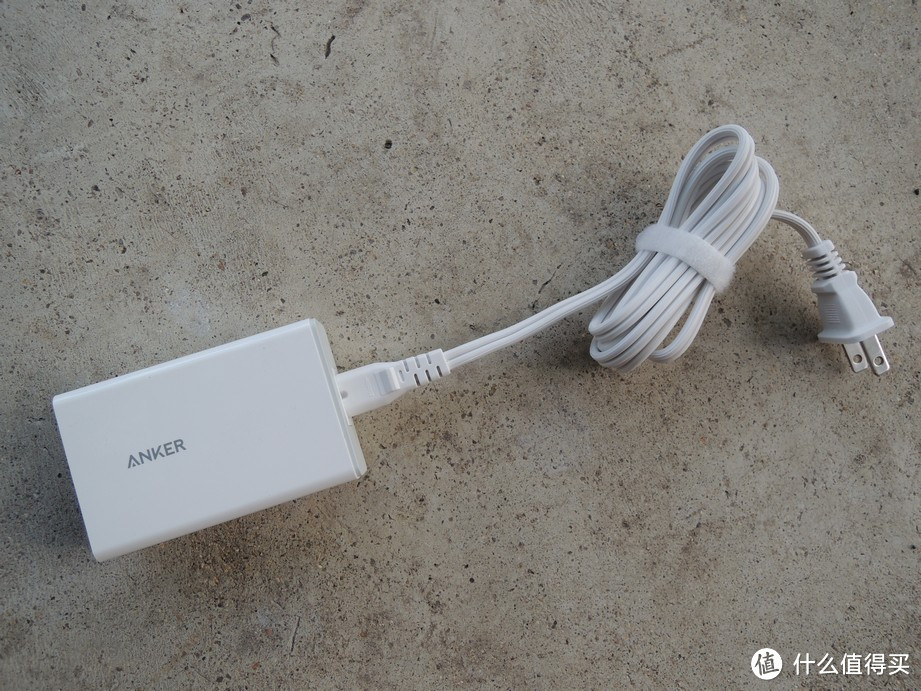 升级版 Anker PowerPort 5 40W 5口充电头开箱与直观感受