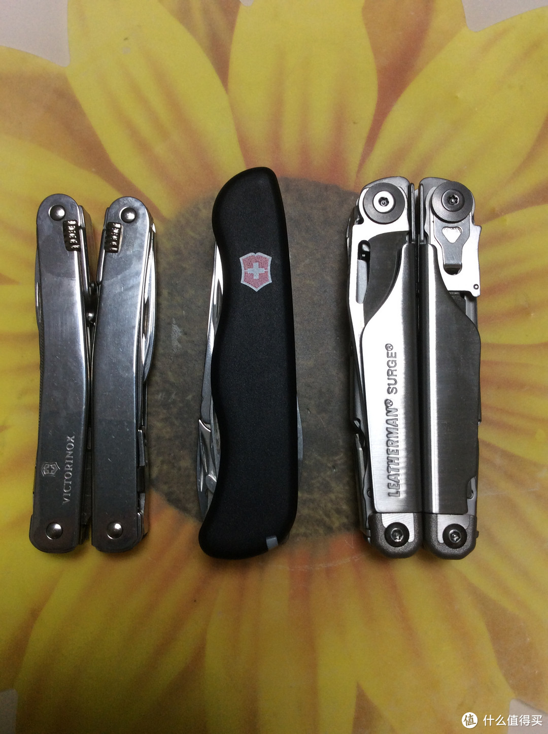 Leatherman 莱泽曼与 Victorinox 维氏 部分多功能工具的对比