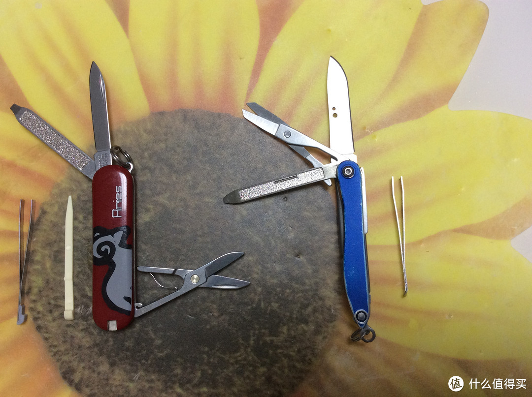 Leatherman 莱泽曼与 Victorinox 维氏 部分多功能工具的对比