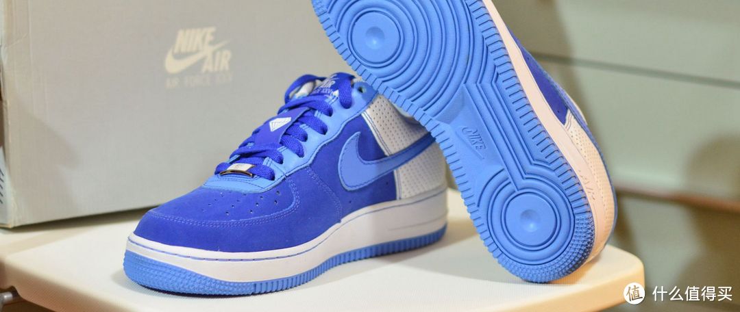 你的鞋柜一定要有一双NIKE AIR FORCE 1