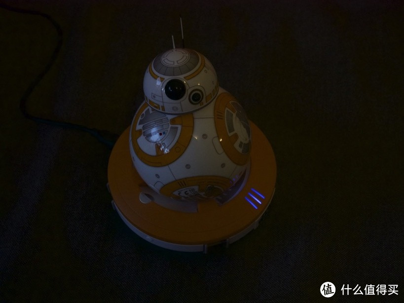 原力逗猫 — Sphero BB-8 星球大战7 遥控智能机器人 开箱