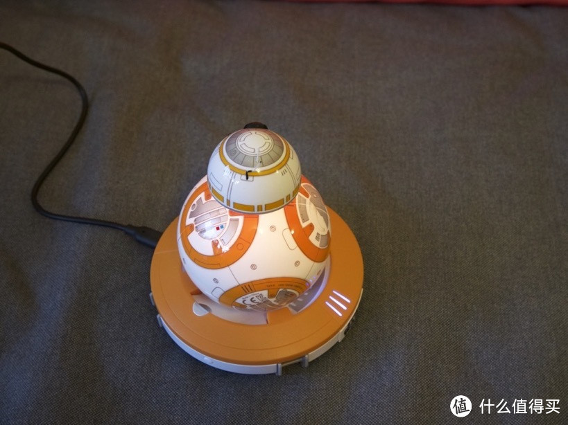 原力逗猫 — Sphero BB-8 星球大战7 遥控智能机器人 开箱