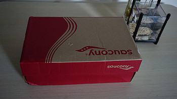 索康尼Xodus 5.0跑鞋外观展示(鞋头|鞋舌|鞋垫|鞋带)