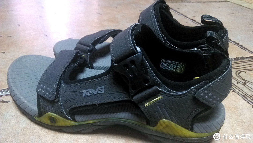 便宜实惠的 Teva Toachi 2 男款沙滩鞋