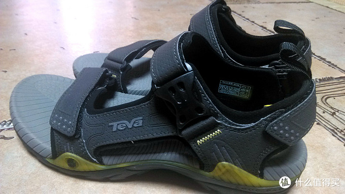 便宜实惠的 Teva Toachi 2 男款沙滩鞋