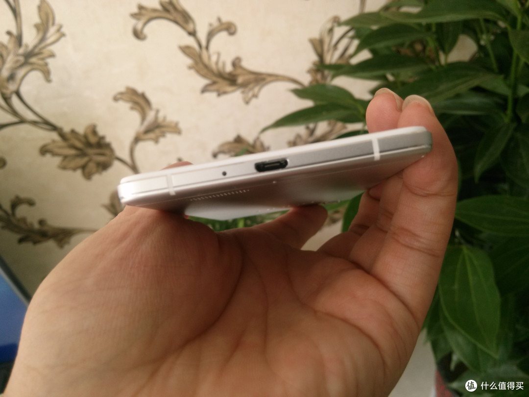 送给老婆十周年纪念日的礼物：实体店购入 OPPO R7 开箱晒物