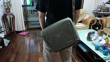 Osprey Beta Port 贝塔派 12L棕色单肩包