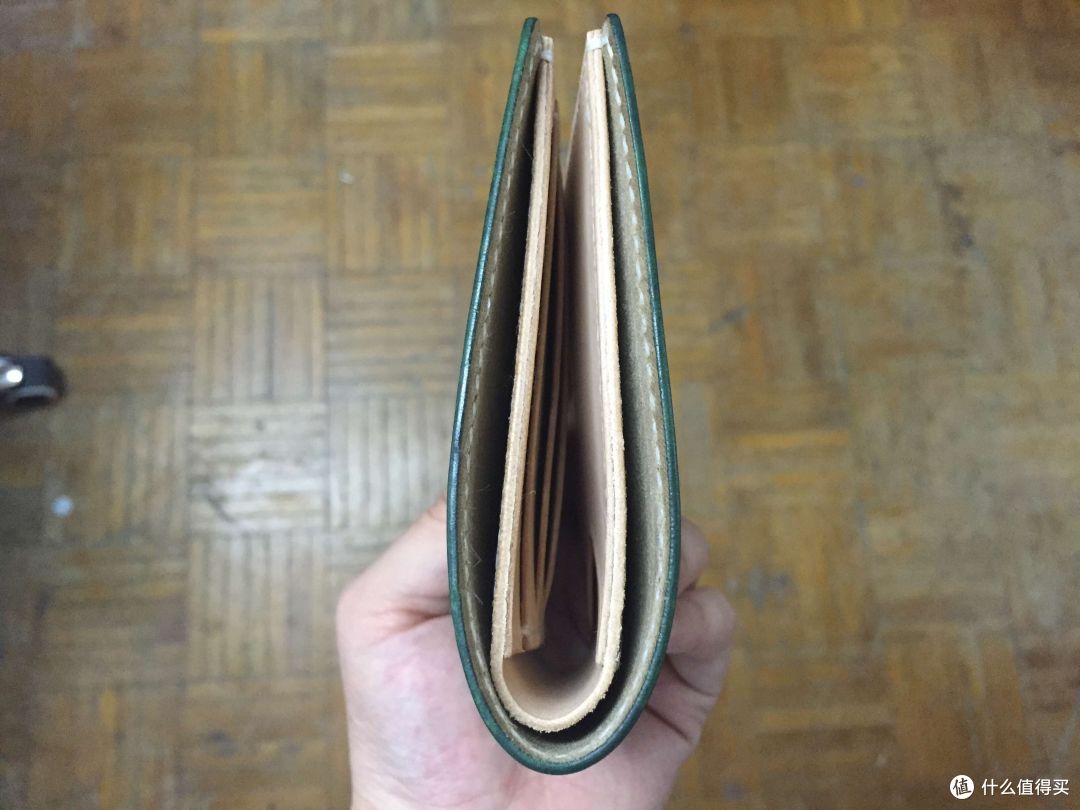 马臀皮短财侧面