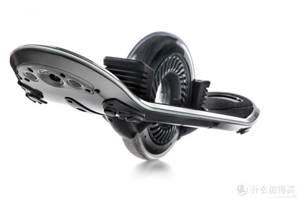 最高时速可达25km/h 电池快充:新颖设计的 独轮电动滑板 hoverboard