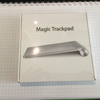 苹果 MC380FE/A Magic Trackpad 触控板外观展示(电源键|指示灯|电池仓)