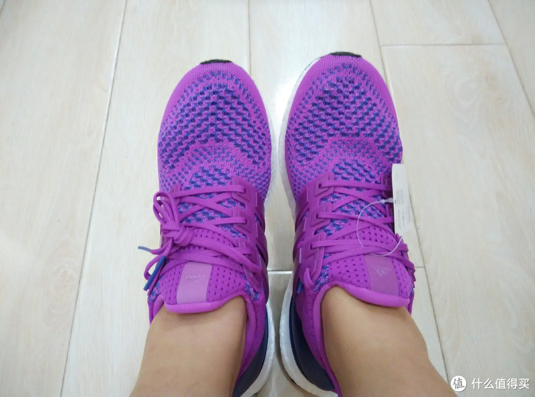 wiggle威骑购入 — Adidas Ultra Boost 女款跑鞋