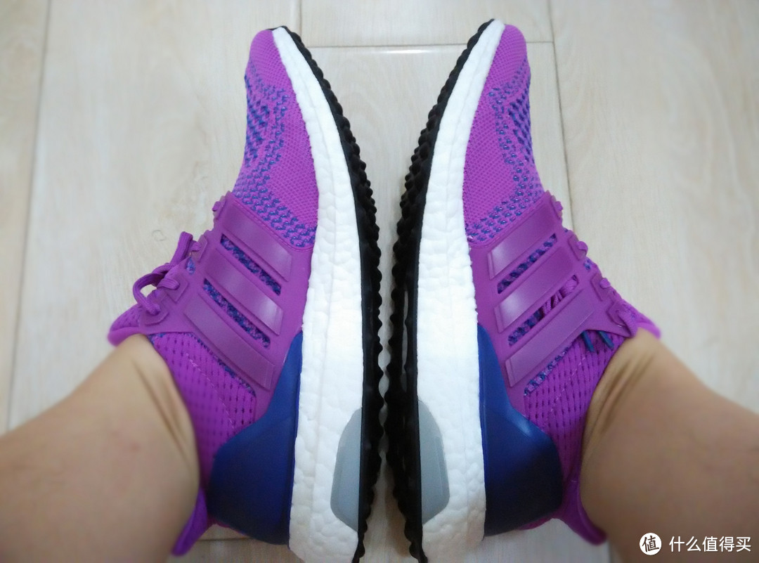 wiggle威骑购入 — Adidas Ultra Boost 女款跑鞋