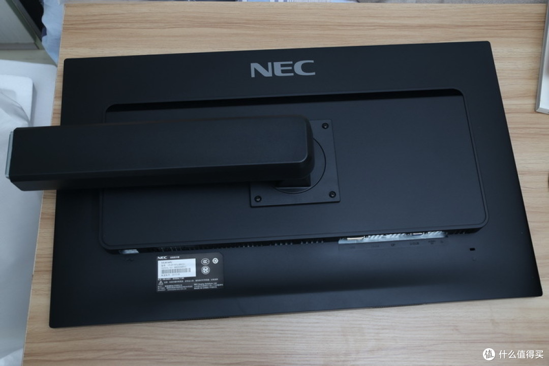 又一款入门4K：NEC VE2816PU PC显示器