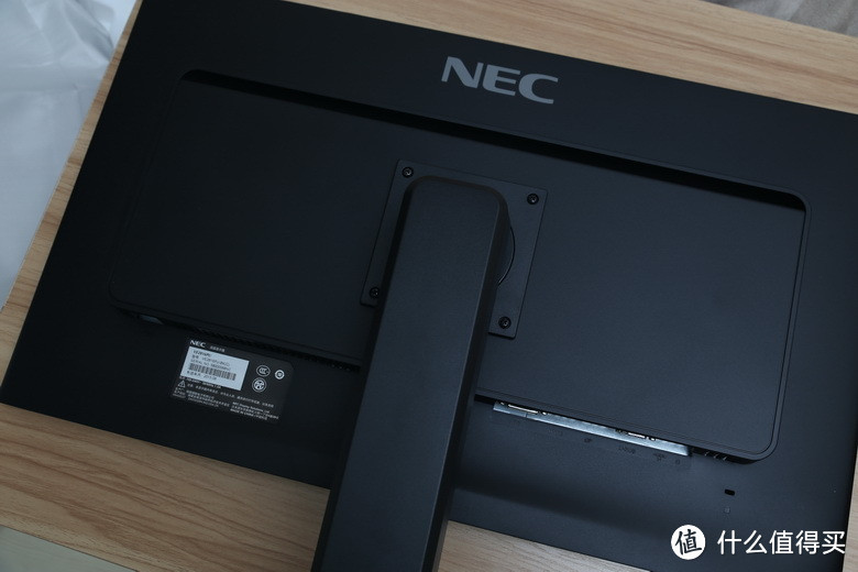 又一款入门4K：NEC VE2816PU PC显示器