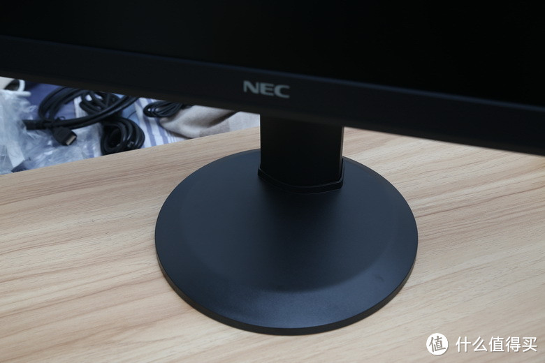 又一款入门4K：NEC VE2816PU PC显示器