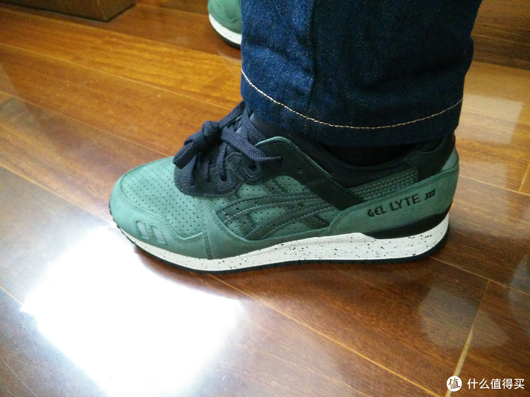 ASICS 亚瑟士 GEL-LYTE III 墨绿 复古慢跑鞋