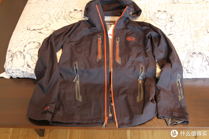 昂贵的软壳:Mountain Hardwear 山浩 Snowtastic Jacket