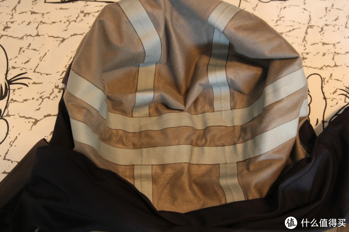 昂贵的软壳:Mountain Hardwear 山浩 Snowtastic Jacket