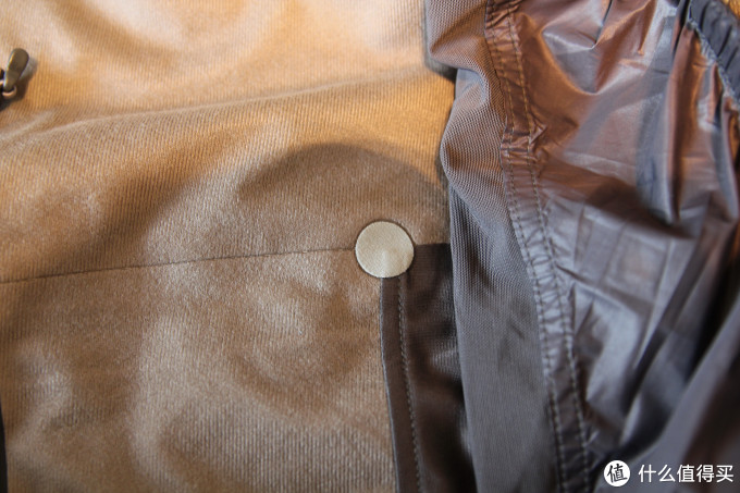 昂贵的软壳:Mountain Hardwear 山浩 Snowtastic Jacket