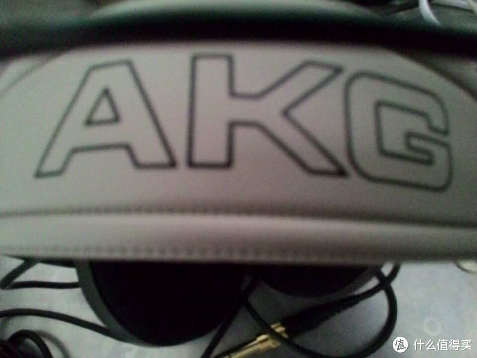 AKG