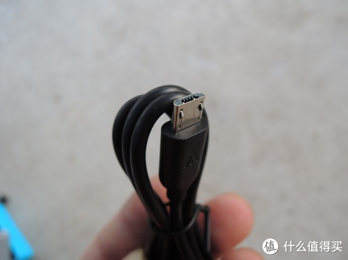 Anker 最新双向快充移动电源 PowerCore+ 10050 开箱