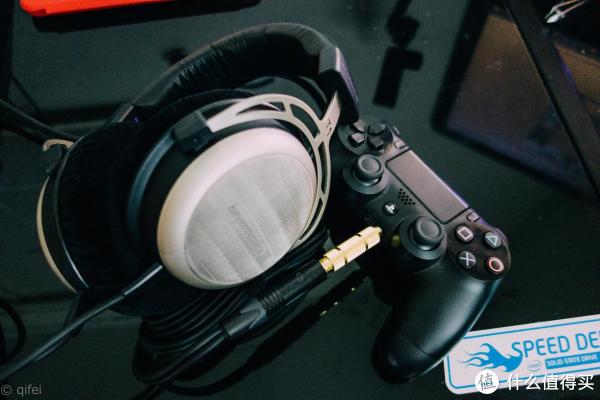 - beyerdynamic 拜亚动力 T1 对战 Turtle