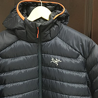 ARC'TERYX 始祖鸟 Cerium LT Hoody 羽绒服，夜莺蓝的执着！