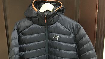 ARC'TERYX 始祖鸟 Cerium LT Hoody 羽绒服，夜莺蓝的执着！