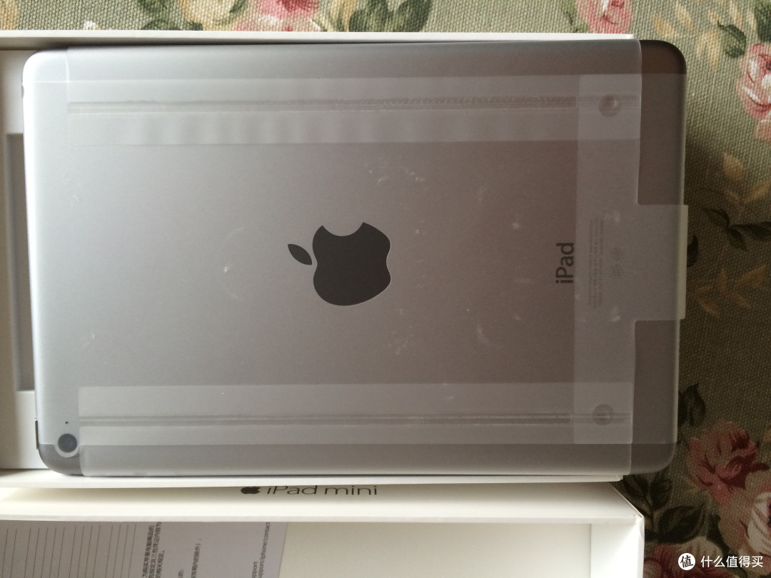 低调亮相，低调开箱：iPad mini4