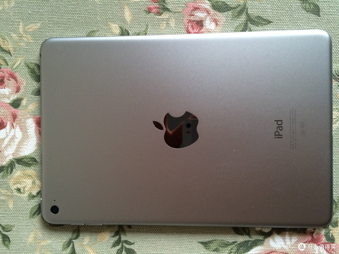 低调亮相，低调开箱：iPad mini4