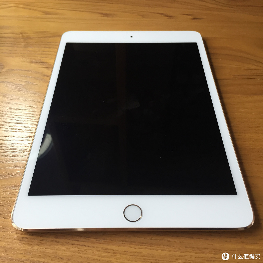 泪流满面，终于成为2G内存：土豪金 iPad mini4 wifi版