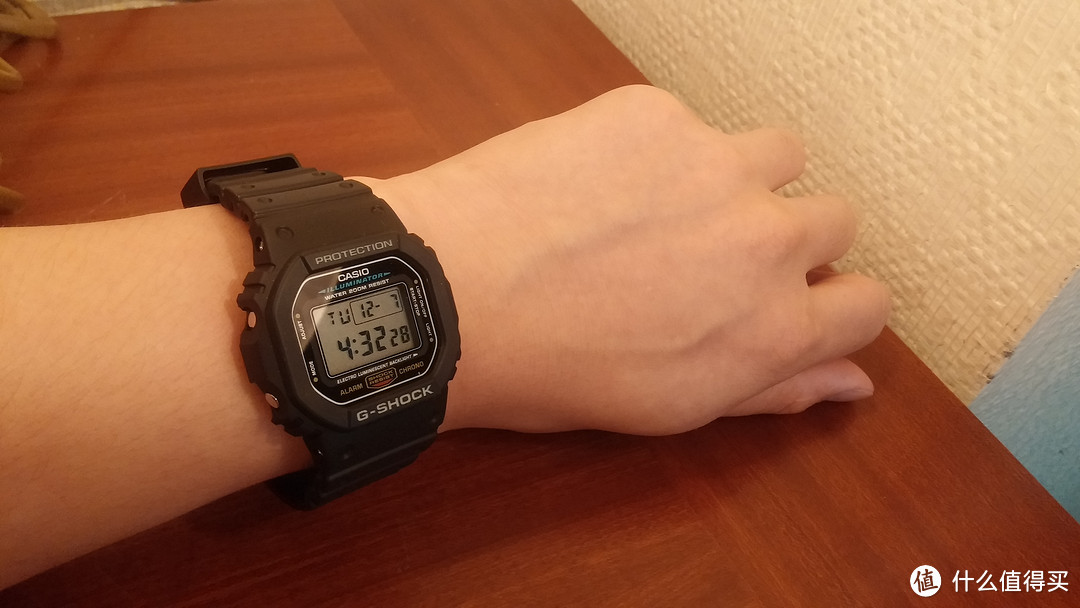 经典最弥久：CASIO 卡西欧 G-SHOCK DW5600E-1V 男款经典腕表