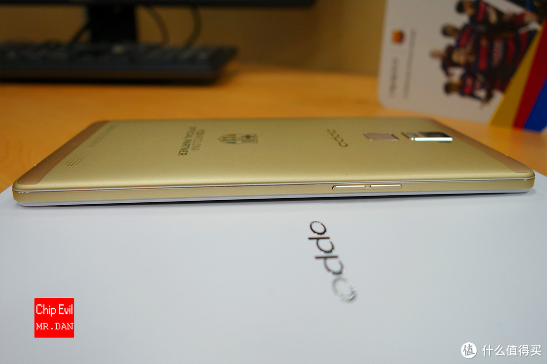 OPPO R7 PLUS 全网通64G 巴萨定制版 开箱