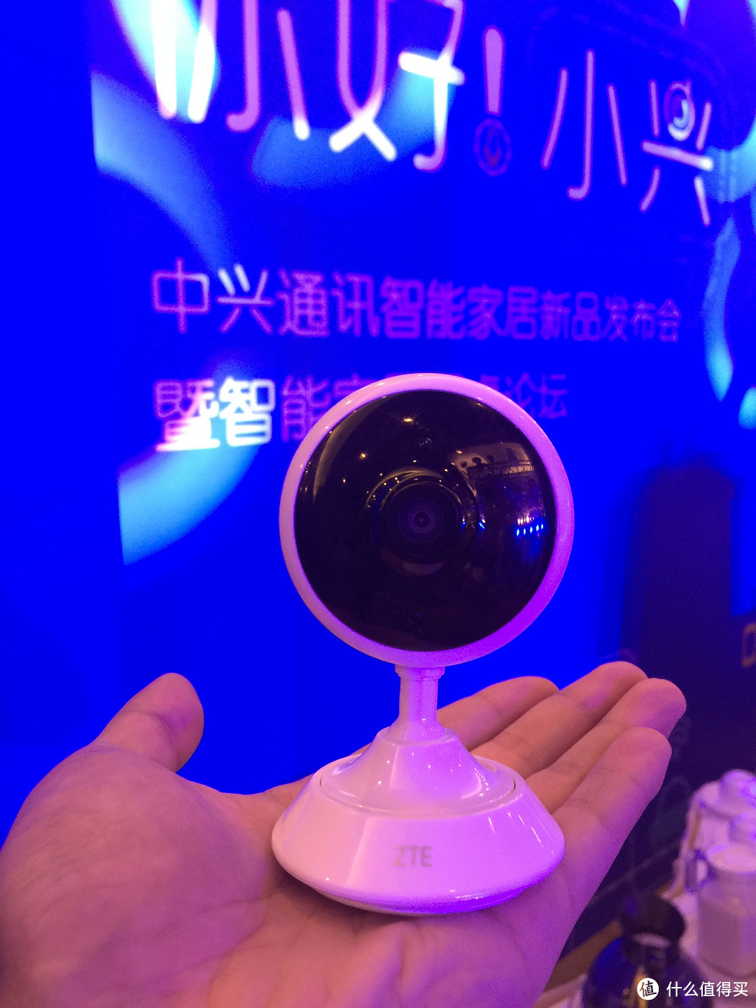 支持语音识别和对讲:ZTE 中兴 推出 小兴看看mini 智能摄像头