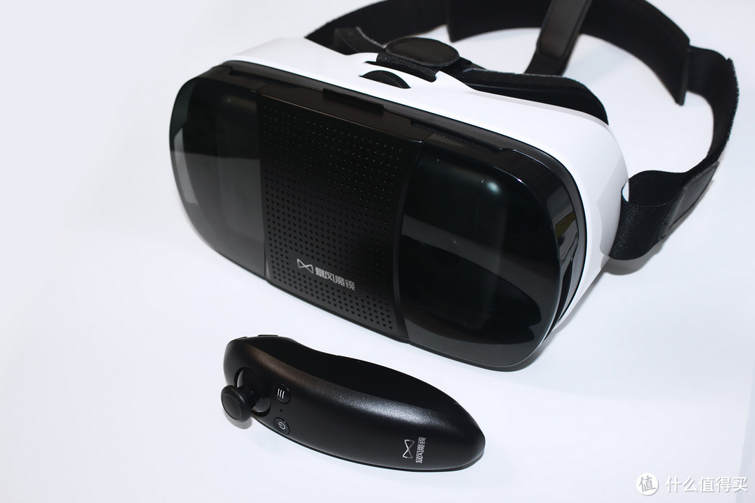VR新体验 — 暴风魔镜III Plus 开箱体验简报
