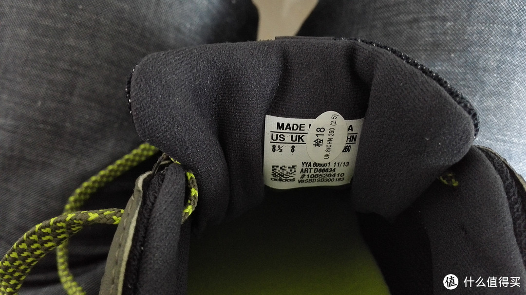 低调就是高调最佳的诠释：adidas 阿迪达斯 D66634 跑鞋 夜色黑开箱