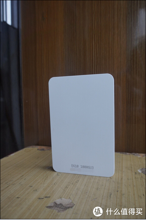 可爱的小白:Netac 朗科 移动硬盘 E610-1TB