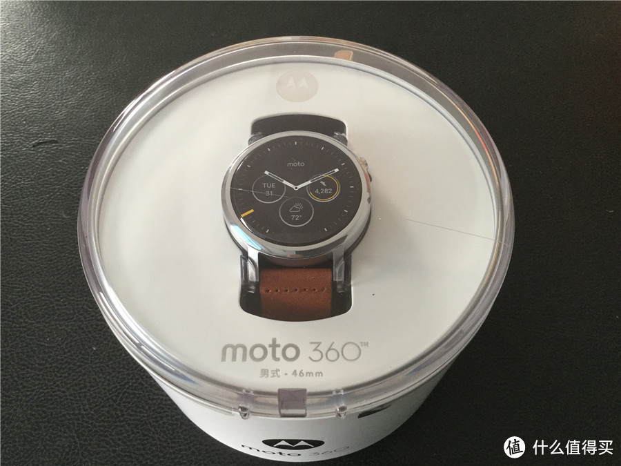 moto 360  二代智能手表开箱及初体验 ，提醒大家注意黄边