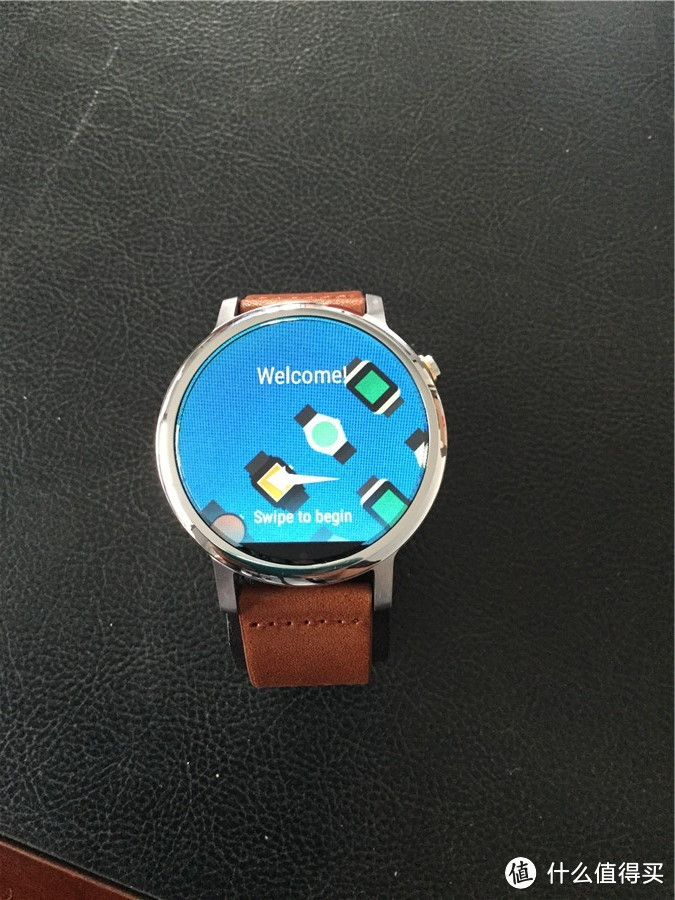 moto 360  二代智能手表开箱及初体验 ，提醒大家注意黄边