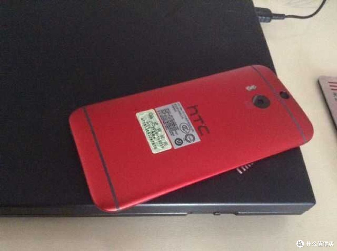 骚骚骚红色：HTC One M8 双卡双待联通版