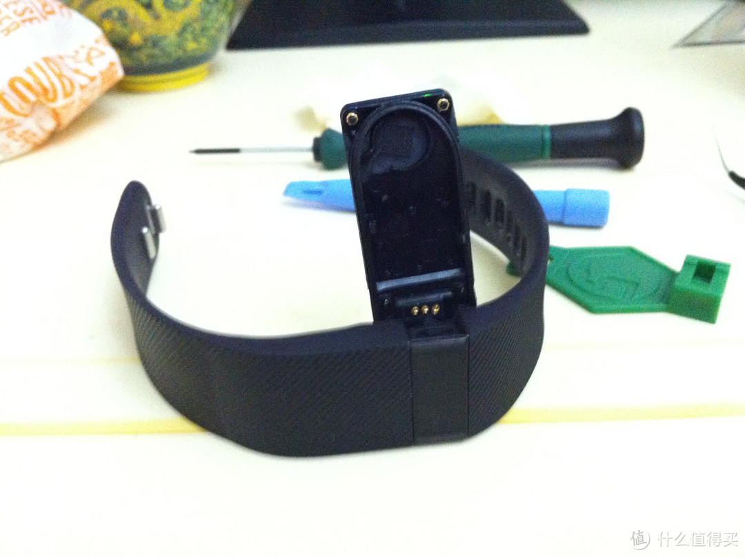 真·文科小白暴力维修 fitbit charge 智能手环